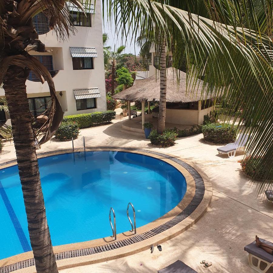 Superbe Appartement Avec Piscine, Proche Centre Ville, Restaurant, Mer Saly 외부 사진